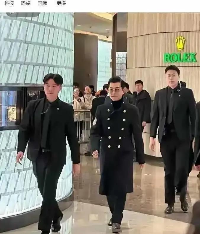 这是哪位明星啊，这么有气质