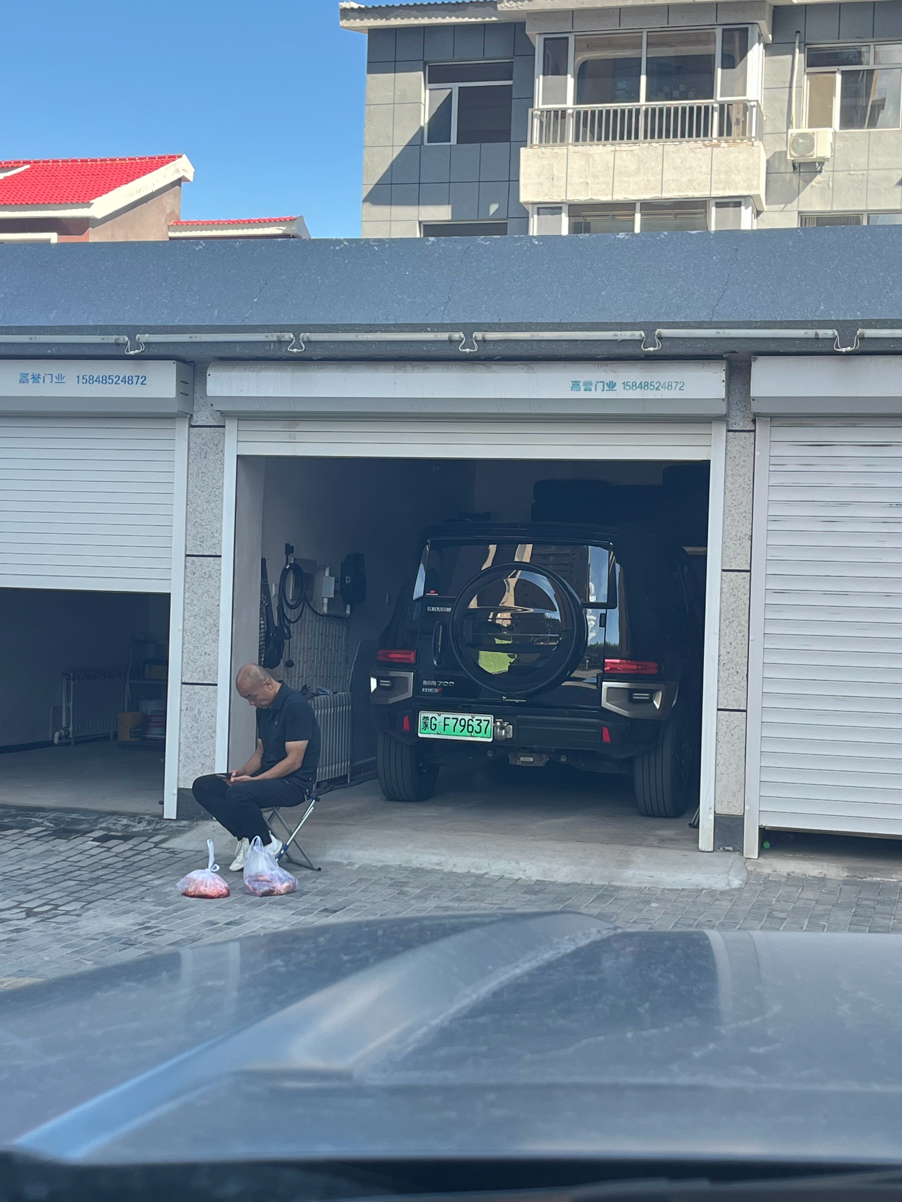 我记得这大哥之前开霸道来着，换坦克700了。yz77聊车大v聊车​​​