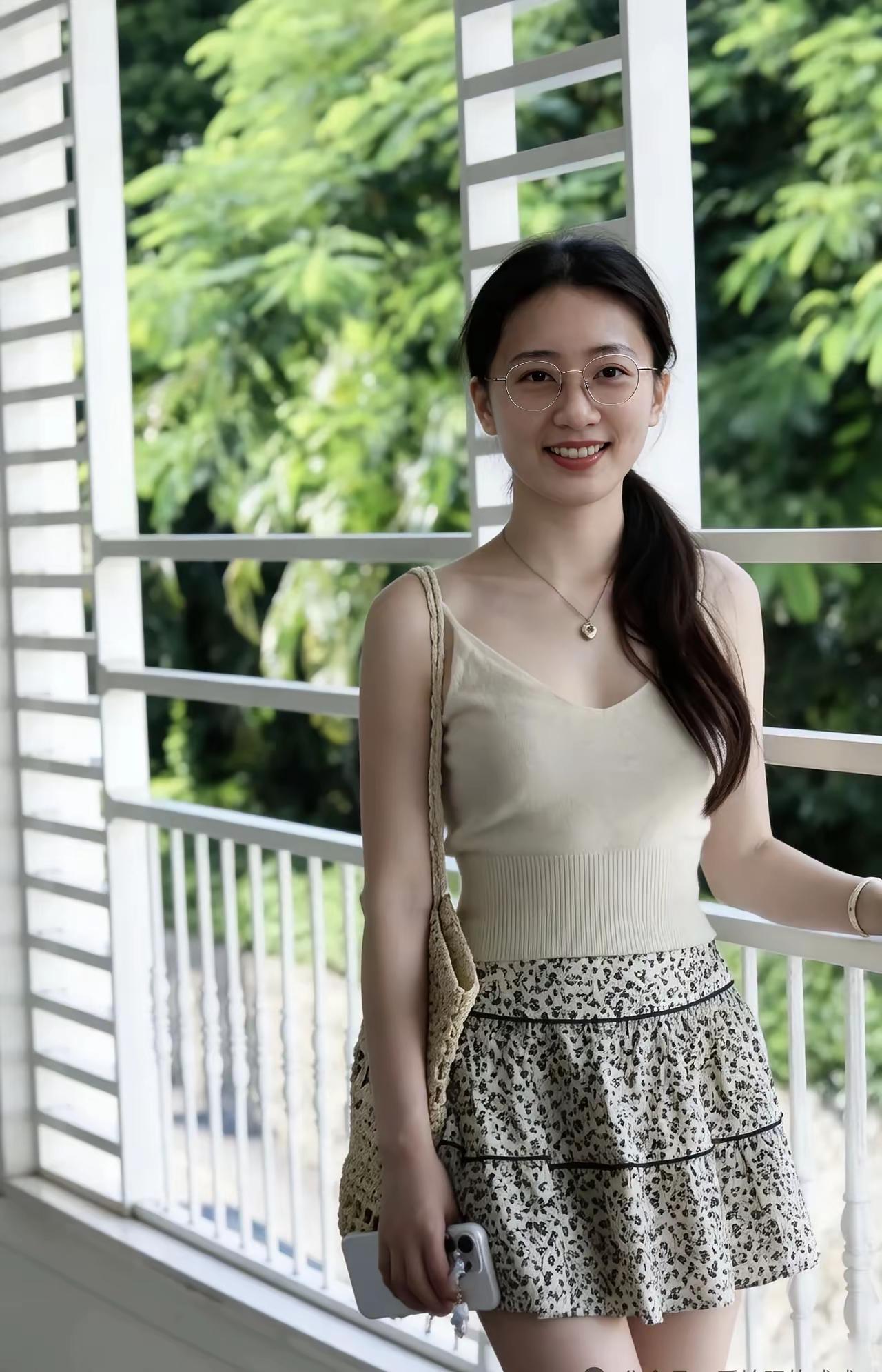 优雅自信穿搭分享