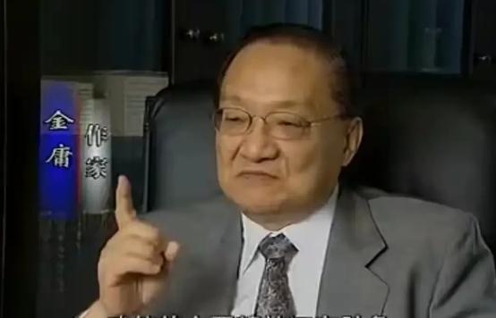 1992年，金庸邀请聂卫平来家中做客，席间聂卫平连吃了13只大闸蟹，十分过瘾！