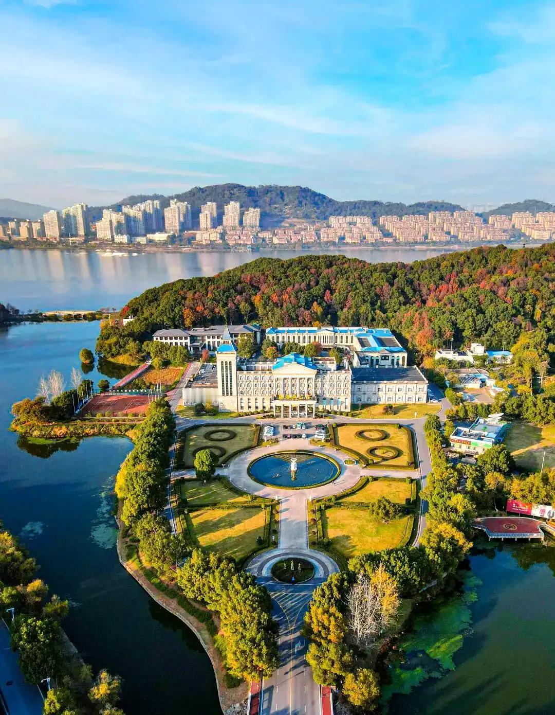 磁湖山庄升级改造简直是黄石文旅事业的神来之笔！总投资2.6亿，按五星级酒店标