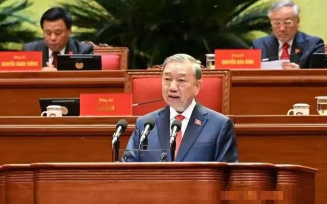 越南“十四大”将进入关键性的一天！越南这艘小船是继续使用五架马车拉？还是精简机构