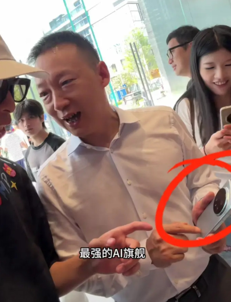 打算换手机的，一定要再等等~因为马上就有一大波旗舰新机要来，到时候再下手不迟