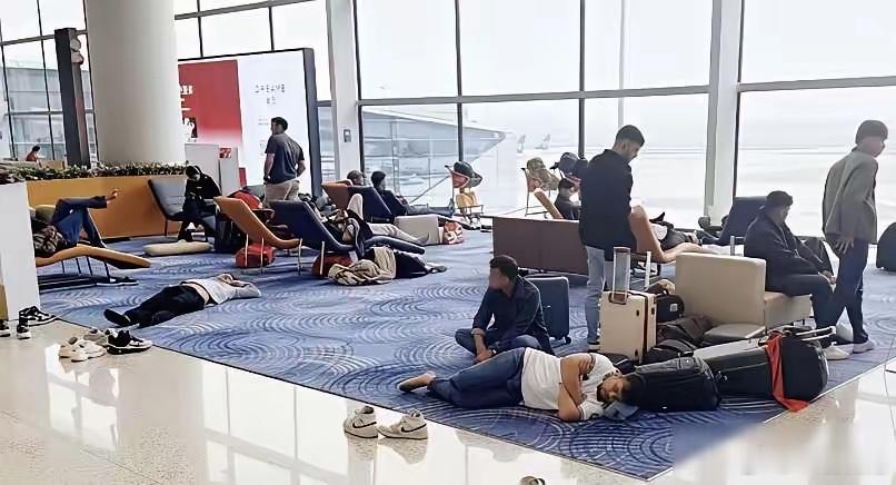 印度催中国放开签证，一算遣返一个人的账单，网友炸了：凭什么花我的税钱?最近网上吵