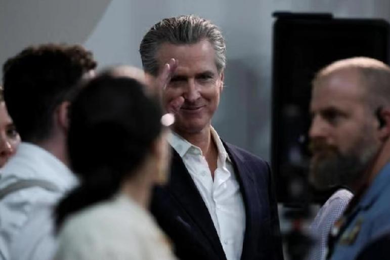 11月12日，路透社报道:“加州州长纽森昨天在巴西COP30大会上，痛批特朗普气