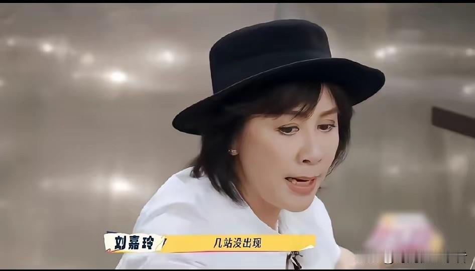 就因为王菲的原因，张柏芝和刘嘉玲被误好久，这两人关系虽然不是什么闺蜜，但是也不至