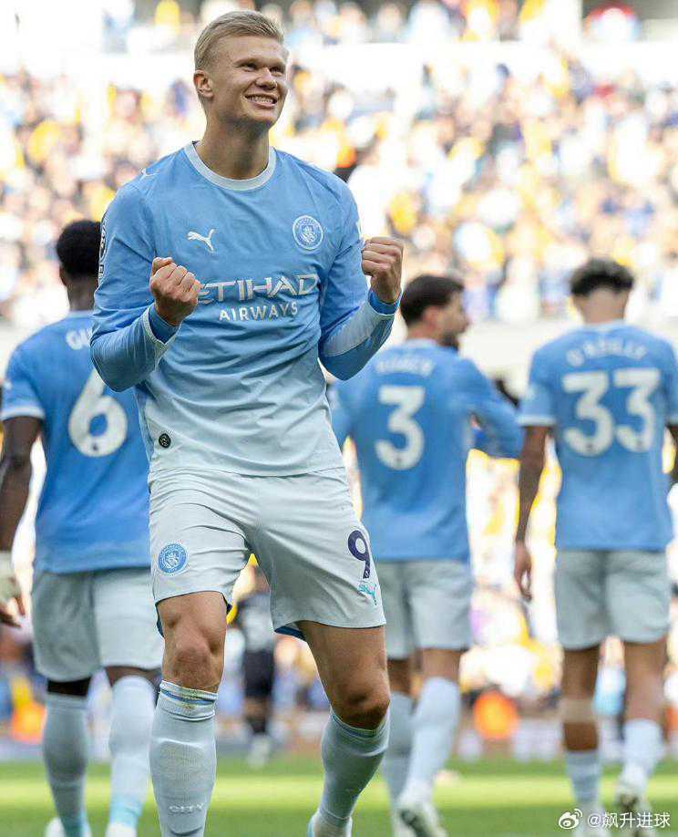 哈兰德双响造英超神迹，福登破307天球荒，曼城3-2全胜领跑26-27赛季的英格