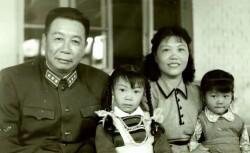 1981年，开国上将陈士榘要离婚，子女们知道后非但不阻拦，反而说：“离婚了也好，