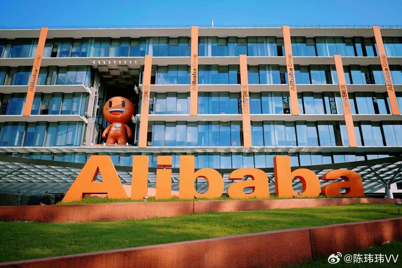 陈宇森接任钉钉CEO钉钉换帅先提问：为什么偏偏是在《置身钉内》刷屏之后换帅？为