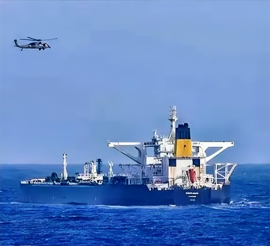 美军拦截了中国驶向伊朗的船只！最让人担心的一天还是来了！自从美国宣布封锁霍尔木