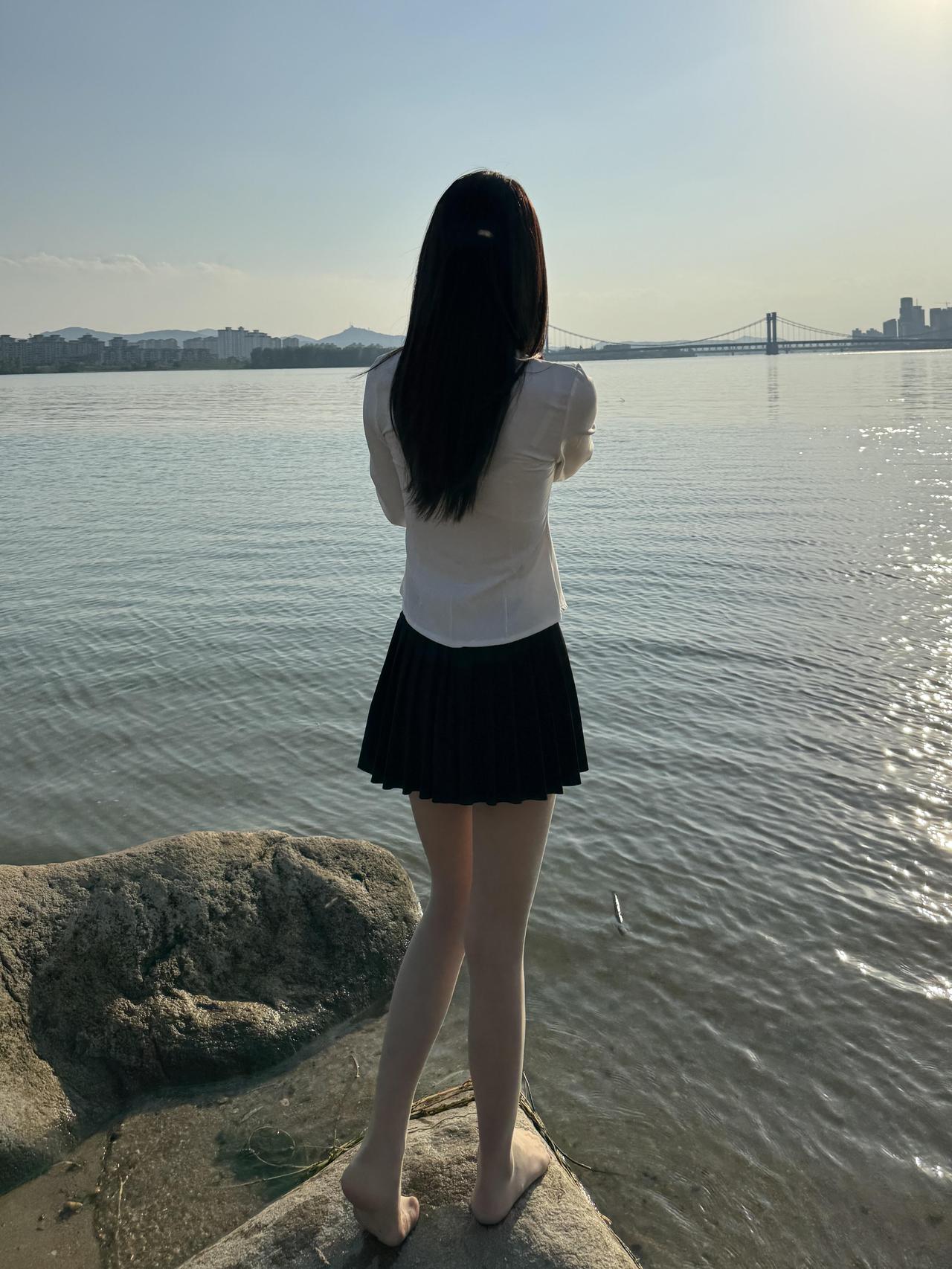 我发现，一个人只要兜里有钱了，就会眉开眼笑，神清气爽，走路都带风。这话