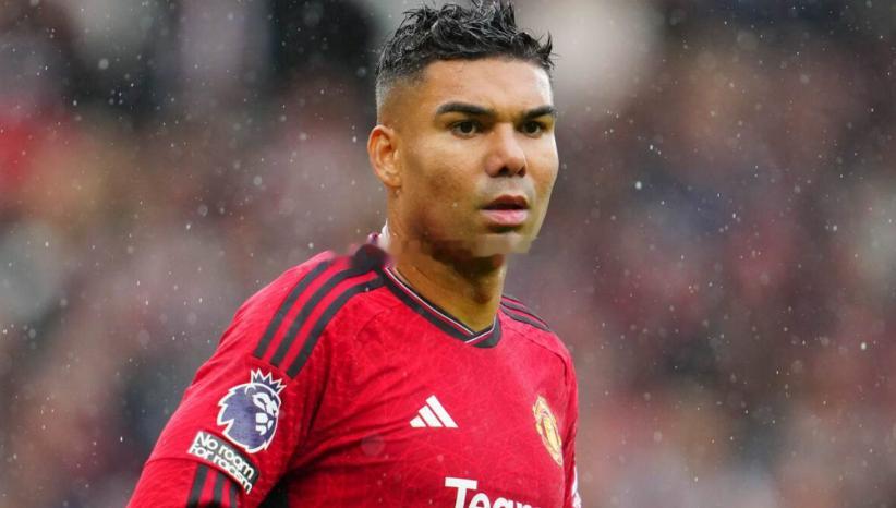 费迪南德在其个人社媒频道道出了一段鲜为人知的故事，他认为卡塞米罗本赛季的全面觉醒