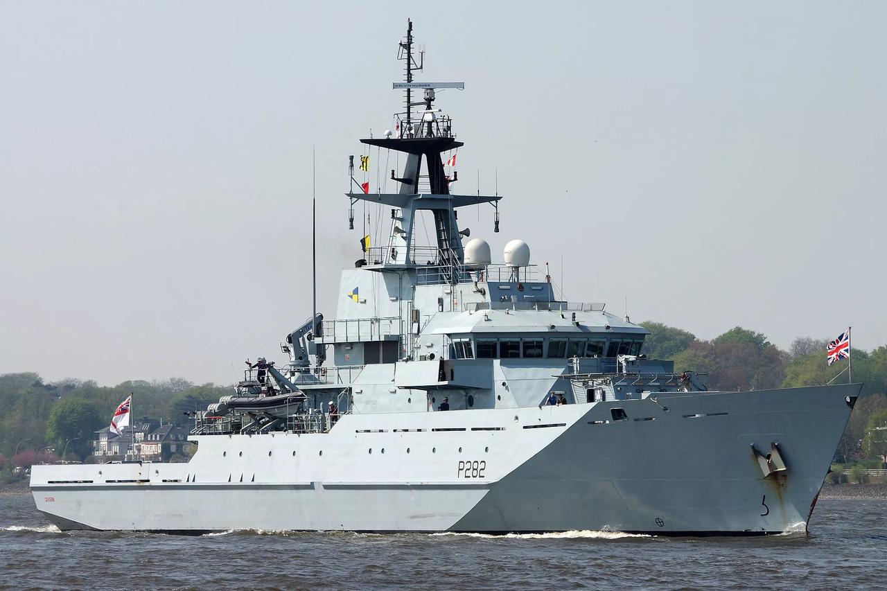 英国“江河”级近海巡逻舰“江河”级是英国皇家海军为替换老旧舰艇、执行低强度近海