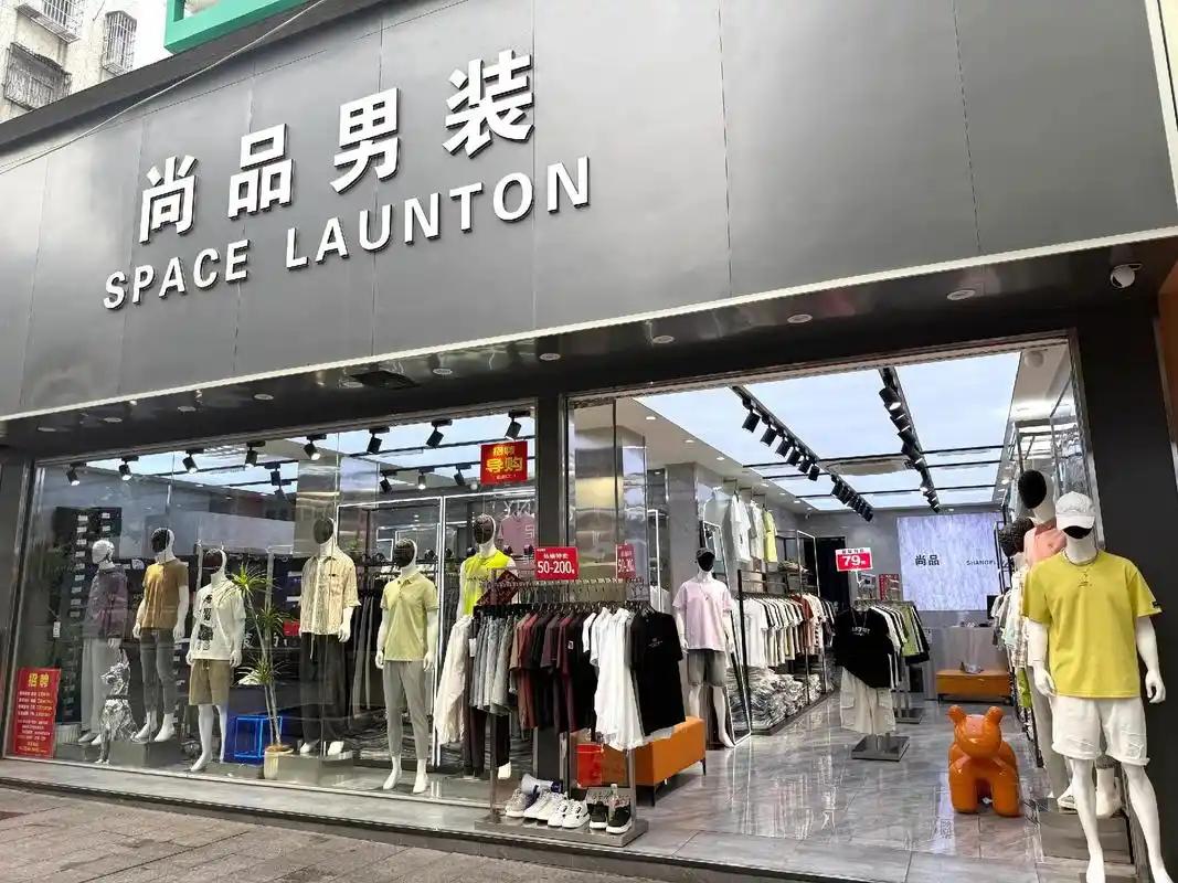 为什么偏偏在中国，电商能把实体店打得这么惨？说白了就一句话：同样一件东西，网上卖