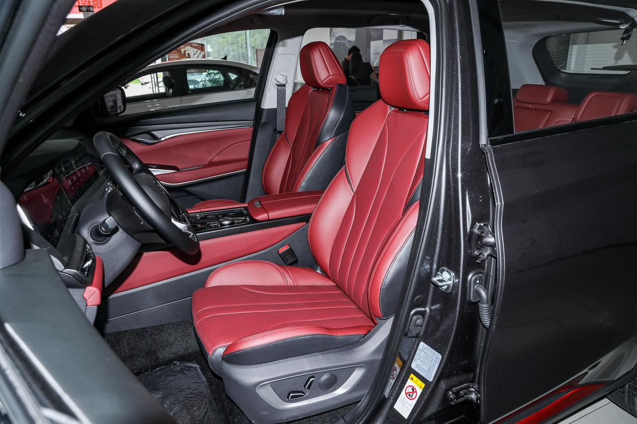 明年买车，你将得到五大新技术！明年买车，五大新技术重塑出行体验当汽车产业