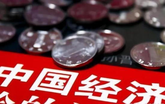 中国有两个方面,让人想不到中国军事武器从依赖到领先,这点真让人想不到。19