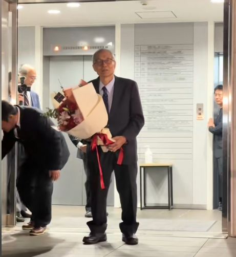值，太值了！埋头钻研数十年，76岁硖合宪三拿下诺奖，佝偻身影让人动容！76岁日本诺贝尔化学奖得主硖合