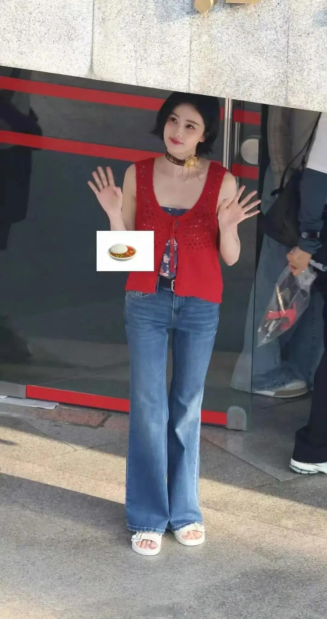 白鹿新剧造型，这是在模仿孟子义跑男这套吗？不过真的好虐……