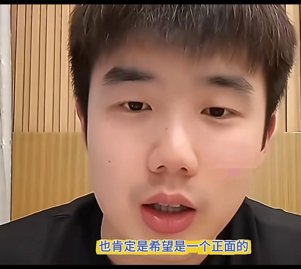 于何一真敢说：现在慢慢明白樊振东为什么不打WTT了？退役国乒运动员于何一在直播