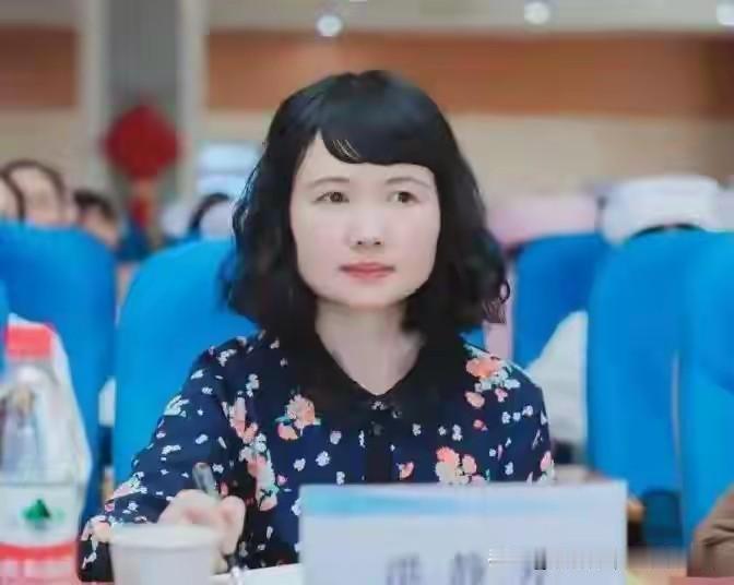 安医大这波换帅炸了：两位新校长上任，专治“看病贵”近日，安徽医科大学任命洪静芳、