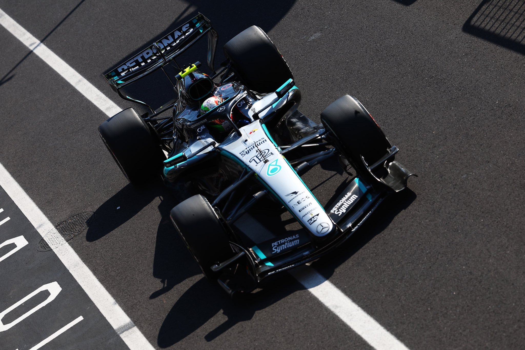 安东内利意大利主场夺冠F12026f1意大利大奖赛安东内利从第19位起步拿到意