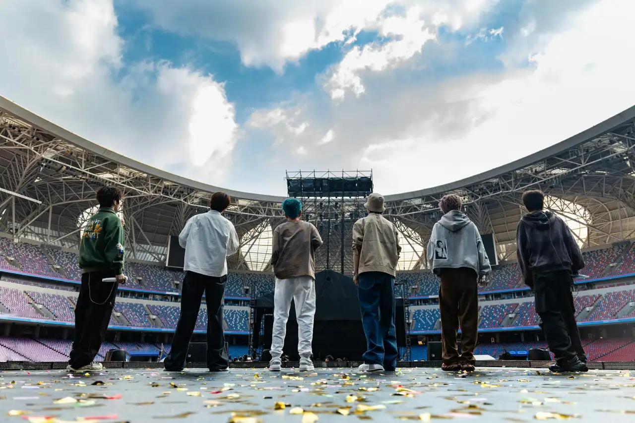 《快乐老友记》还有加更版，感觉加更版不比正片差啊，为什么没剪进去呢。刚刚经历了