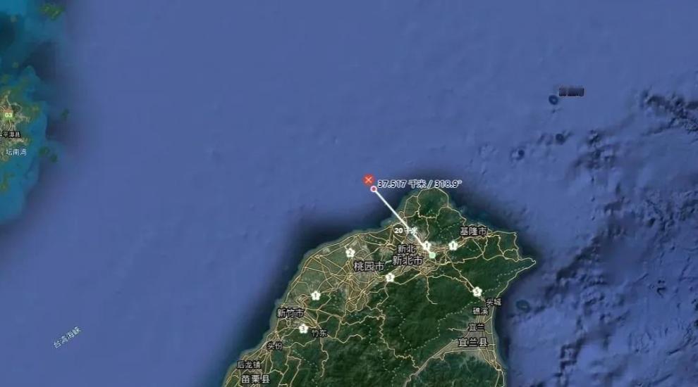 网上有此一说：按昨晚大陆公布的无人机拍摄台北101画面，加上画面中的飞机比例计算