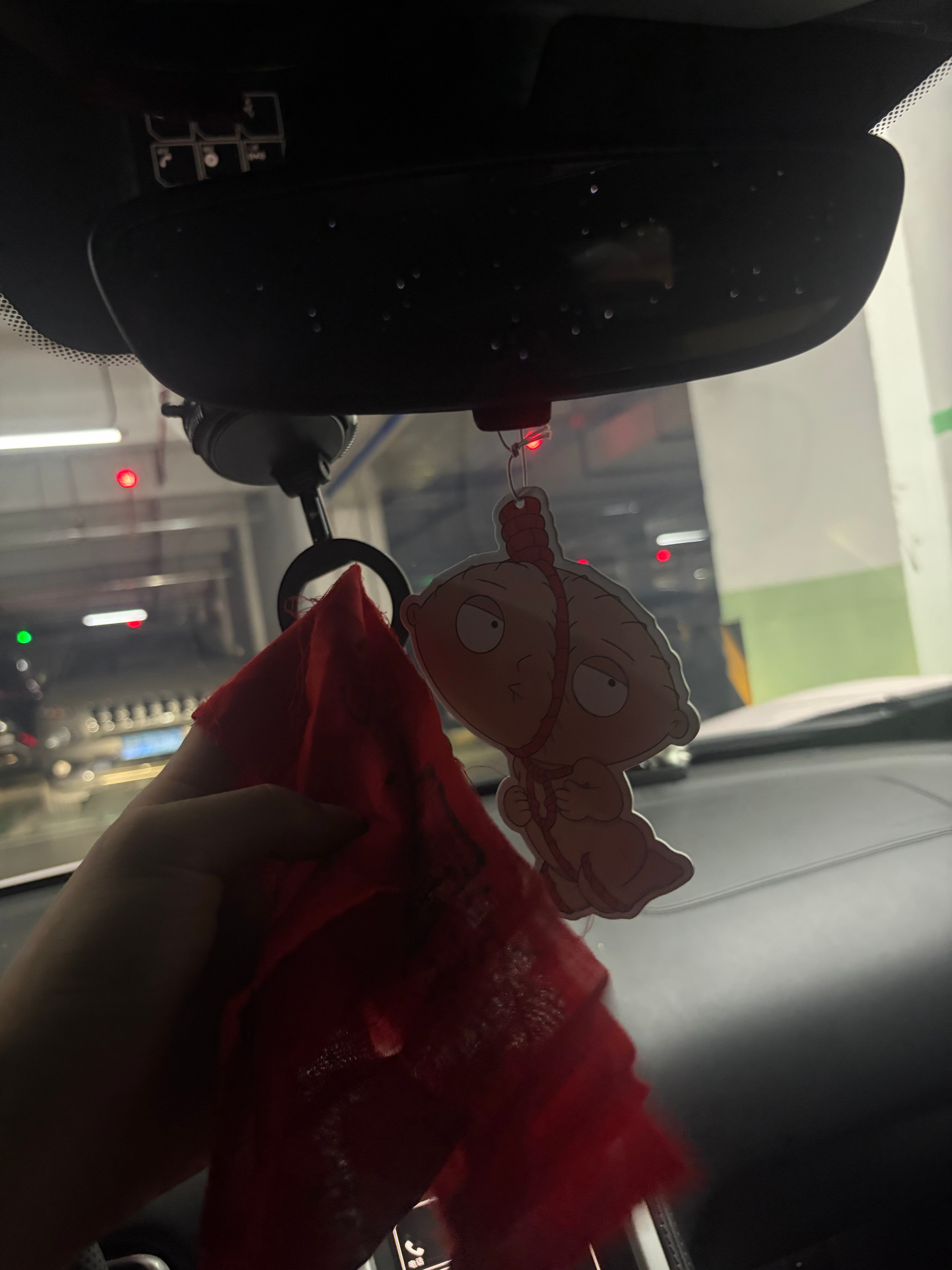 我奶给我的平安福，放我车上，真的合适吗？深圳