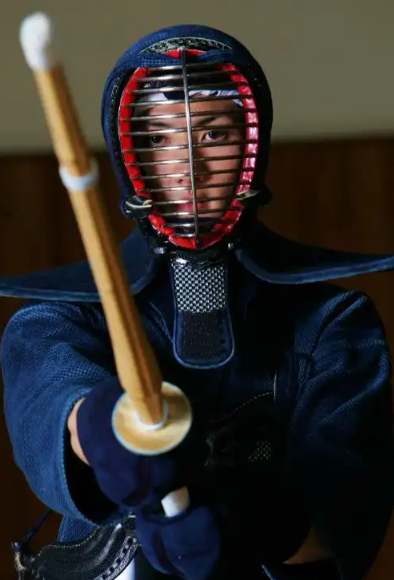 说到日本剑道文化，很多人都听说过它能培养人的品格，但这事儿到底是不是真的呢？