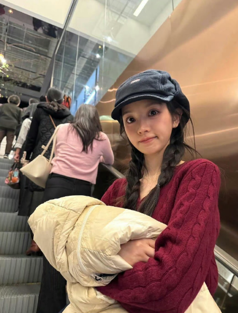 被田曦薇的韩国plog狠狠拿捏啦！看她“每一顿都吃到发晕”，美食下肚的满足感溢