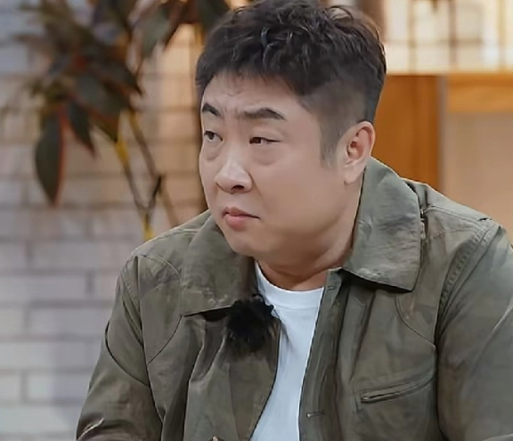 乔杉我以前没有经纪人都是自己谈事儿但自己聊工作就不合适，我就跟我老婆说你来装