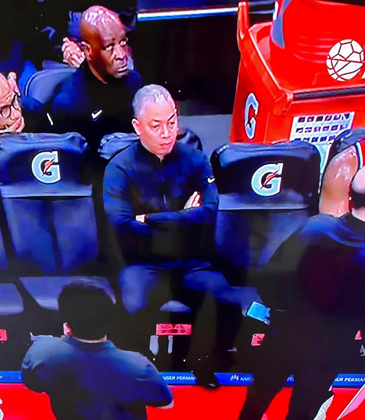 主场被逆转16分，泰伦卢真是“全场最佳”！他的临场指挥确实“亮眼”，追到1分