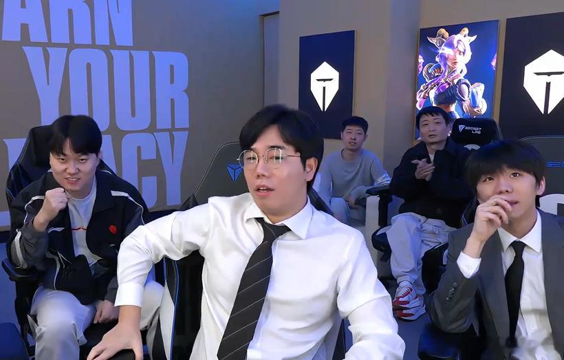 LPL影子战队真是立大功，陪练后的滔搏哥TES好陌生，除了中路放先锋越芮尔二塔有