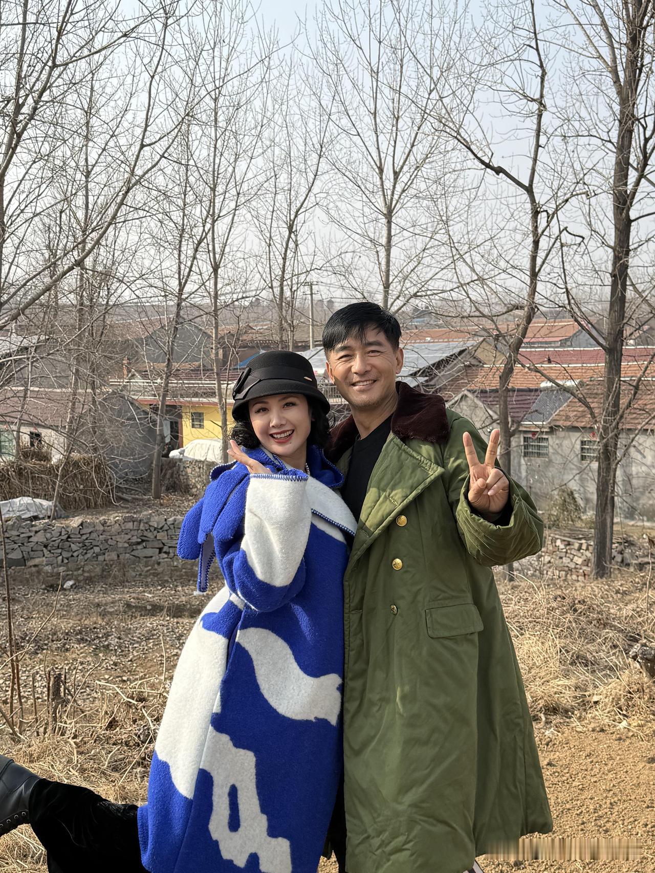 2月6日，郭晓东更新动态，并配文“回老家，过大年”。晓东哥发了3张照片，2张