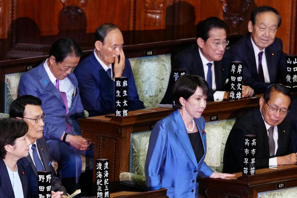 日本商界扎堆访华未成功！日本民众集体追责，逼迫高市对华道歉。据NHK、央视综
