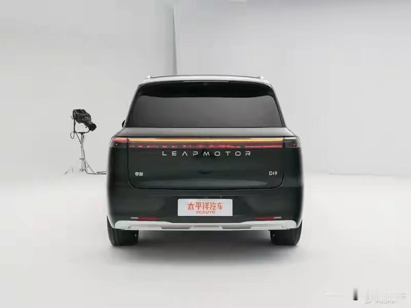 一觉醒来，车圈炸锅了！工信部三箭齐发：一：从2026年7月1日起，电池“不起火