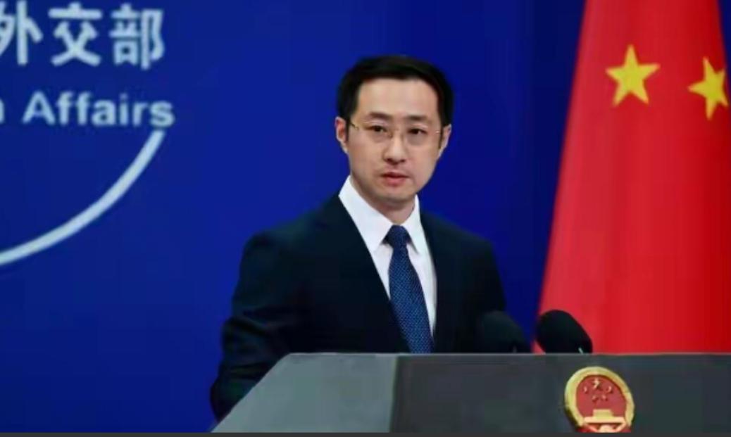 200万吨大豆烂港!巴西赌中国离不开它,却忘了中国早握3张王牌。在巴西圣保罗