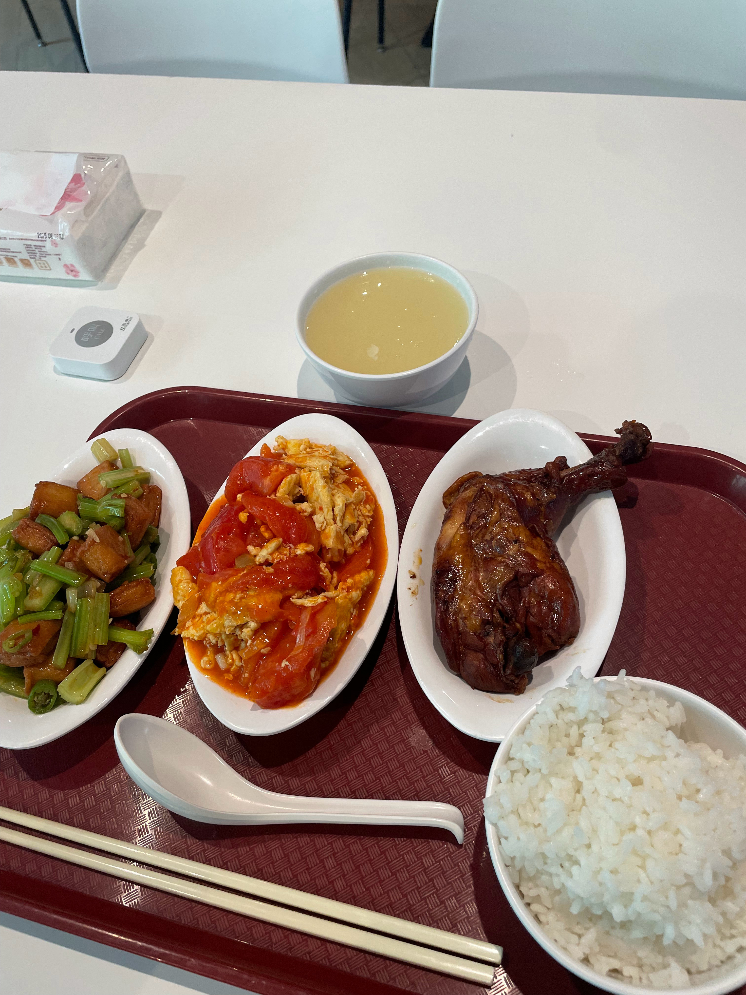 感受下北京的物价朋友们[大笑]这一顿得多少米？​​​