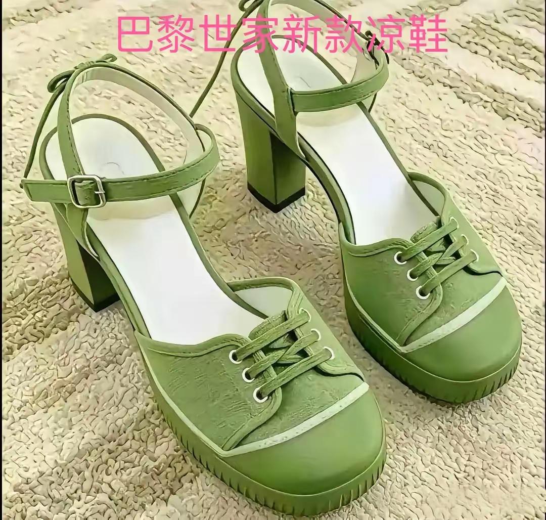 巴黎世家的超级单品？这也太像解放鞋了吧！LV可以维权，我们不可以吗？!图