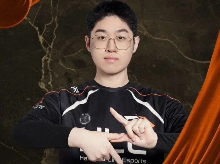 毫无神王风采! Zeus对位遭完爆全场梦游 绝境青钢影毫无作用