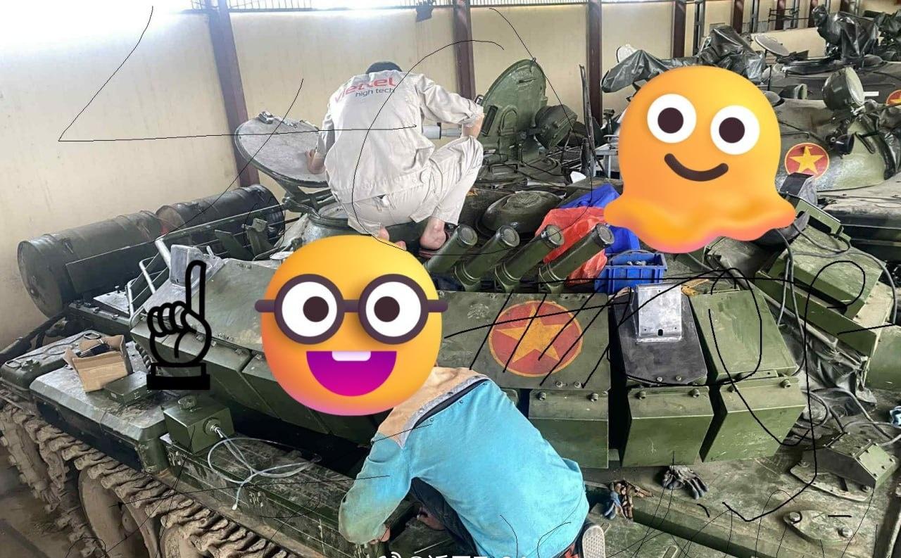 越南T-54新升级版本，配备了爆反（仿制自VTI公司的Blazer装甲）和自主研