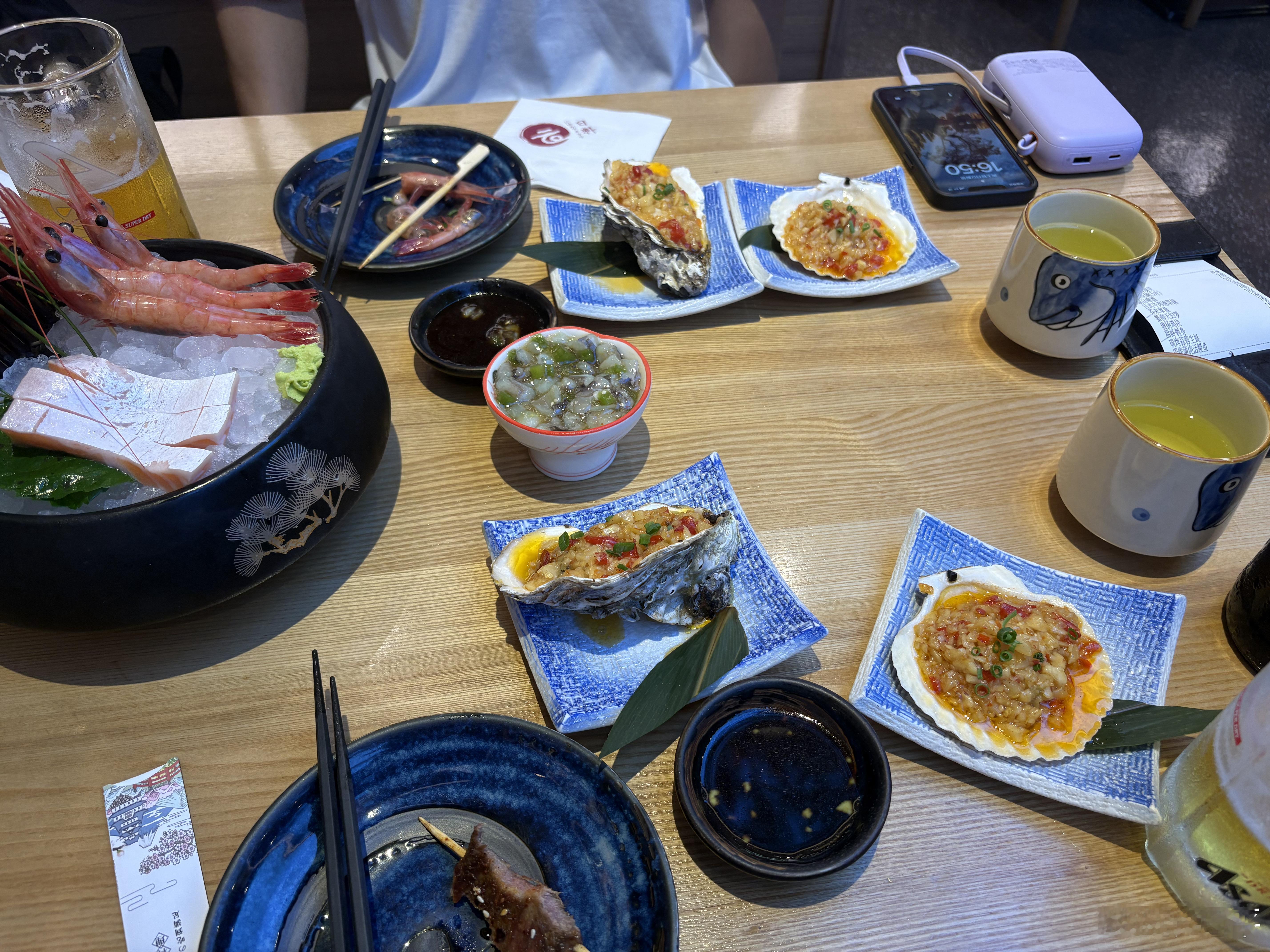 和面基中，吃点好吃的。[doge]​​​