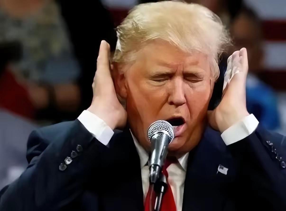 特朗普这下可真气疯了。特朗普被欧盟和印度联手摆了一道，气得直跺脚！昨晚欧印宣