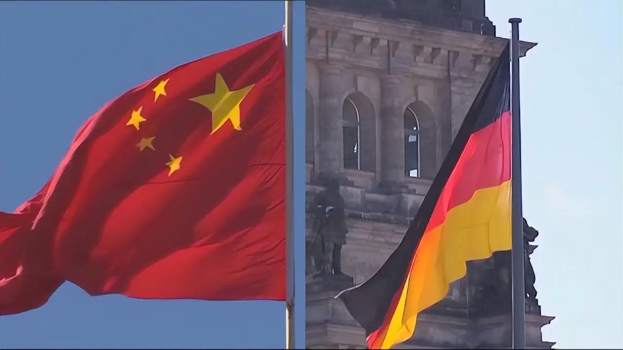 万万没想到，德国民众，比德国政府先一步进行反思了！ 2026年6月30日，德