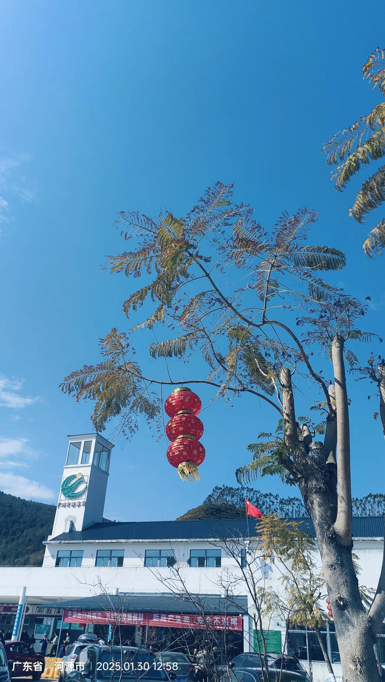 浙江为啥全省普及中小学春秋假？还是因为浙江老百姓手里有钱。其实我们都很清楚，国