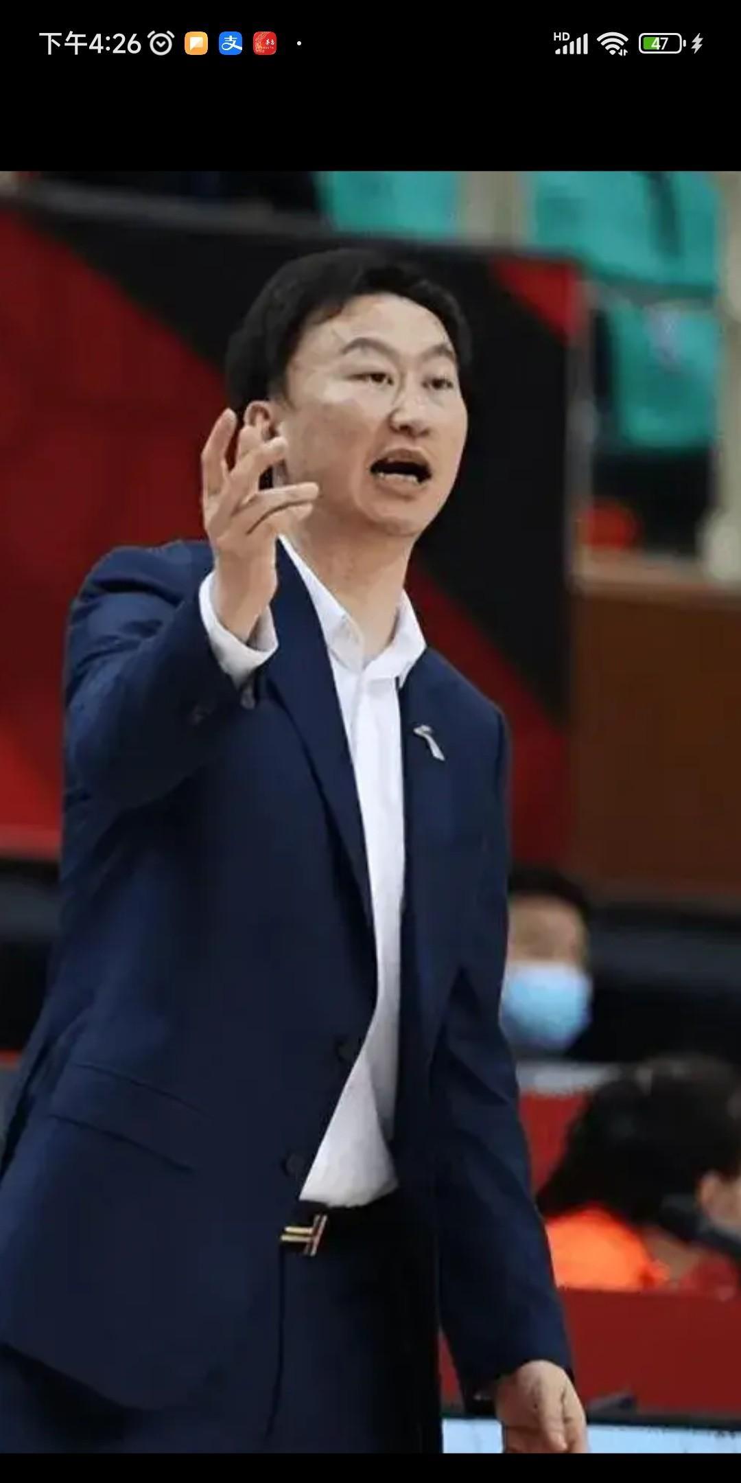 今晚广东男篮再次出战，对阵我青岛男篮。刘维伟是否能给杜峰上一堂课？拭目以待。不过
