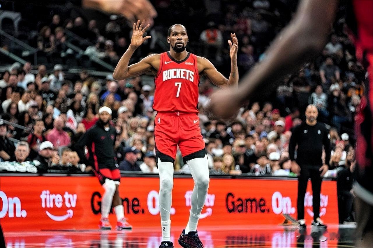 杜兰特真是难堪大任啊，失误根本止不住！今日NBA杯赛，火箭以110-121不
