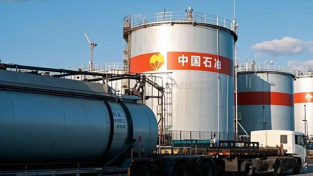 不抢油的中国，比抢油的中国，更可怕！ 2026年这半年多，全世界算是亲眼见证