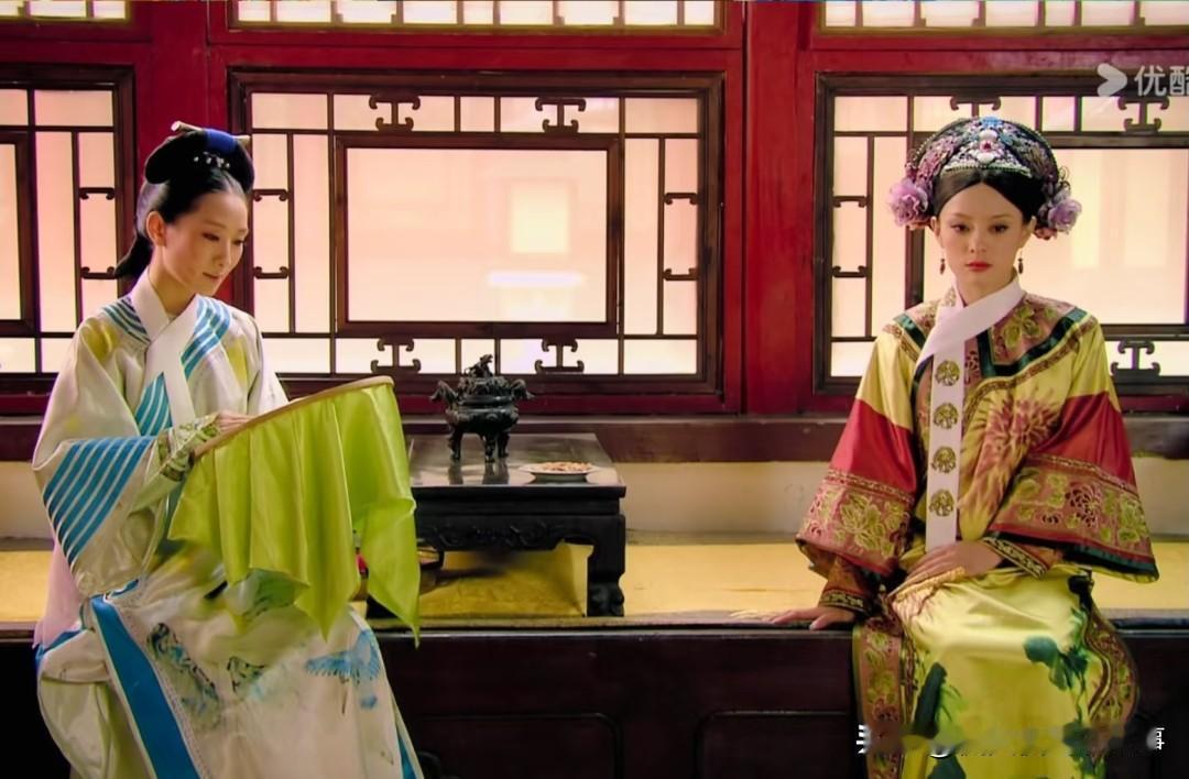 以前总纳闷安陵容放着甄嬛的“姐妹情”不要，非要跟皇后结盟，这两天复盘才彻底想通其
