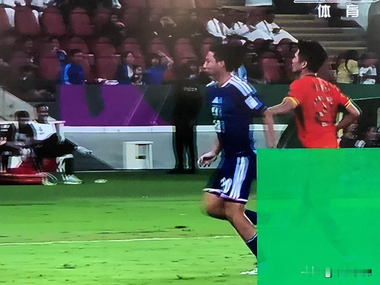 除了门将李昊，这支中国队其余所有中国球员给日本队当陪练都没人要，水平差距大到幼儿